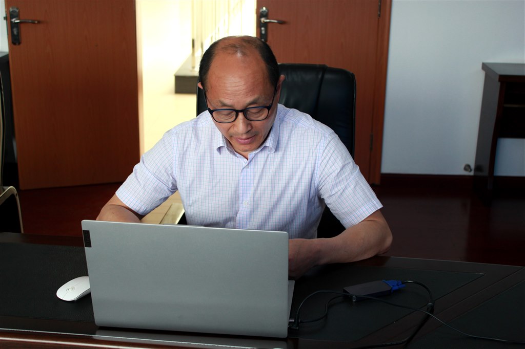执行院长孙利兵发言.JPG