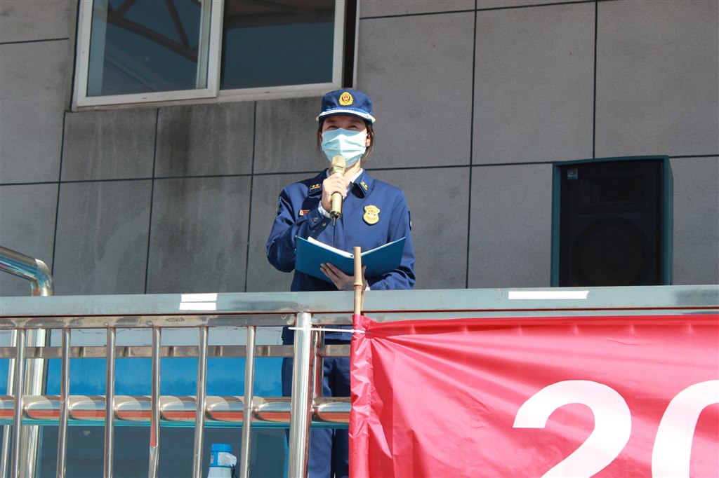3杨娇娇现场指导.JPG