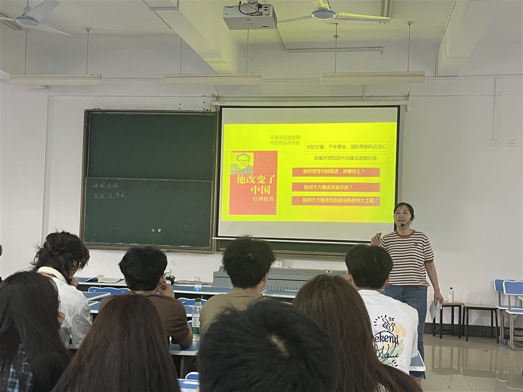 卜桂花.jpg