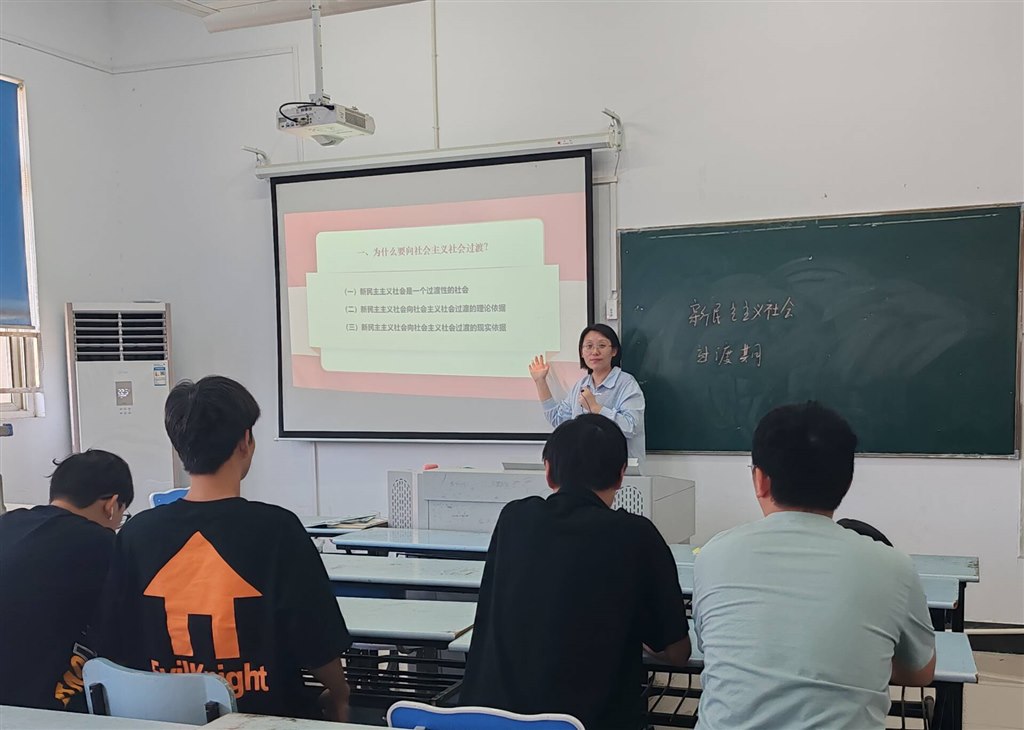蒋潇潇.jpg