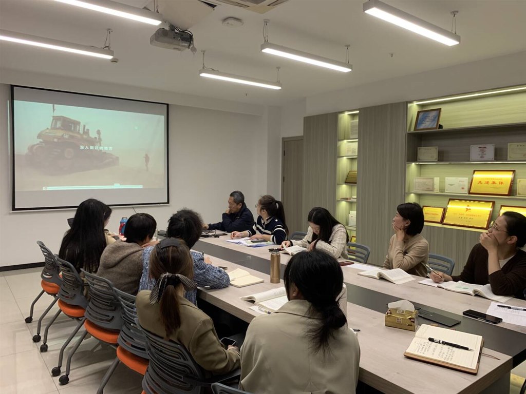 常州机电马院魏玉东教授开展专题教学分享.jpg