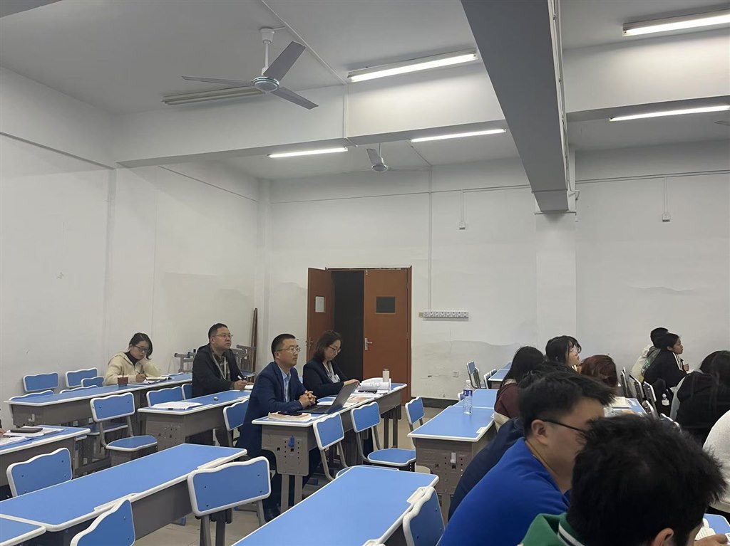 听课2.jpg