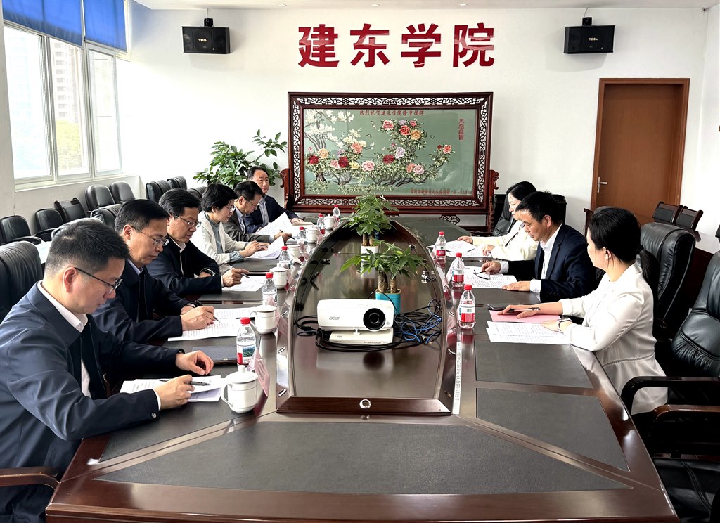 2座谈.jpg