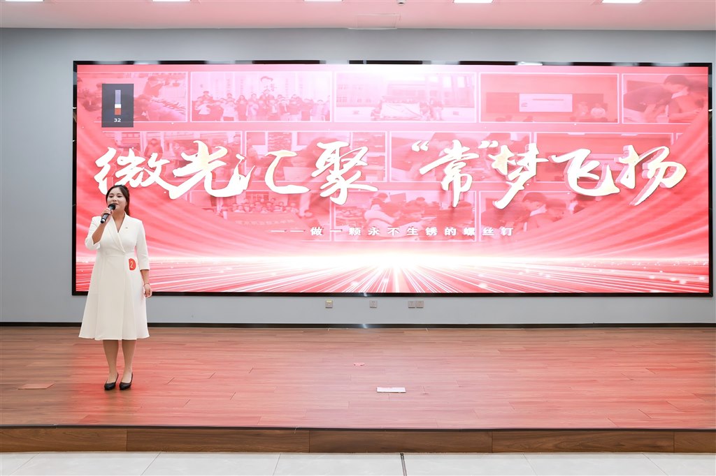 宣讲现场1.jpg 宣讲现场1.jpg